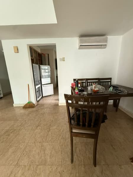 Kondominium untuk Disewa di Villa Scott - Varsha Poptani - Dining Room - PropertyGuru.com.my