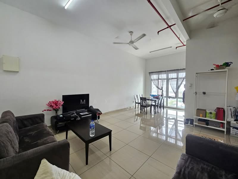 Servis Apartment untuk Dijual di Manhattan - Max Loh - Living Room - PropertyGuru.com.my