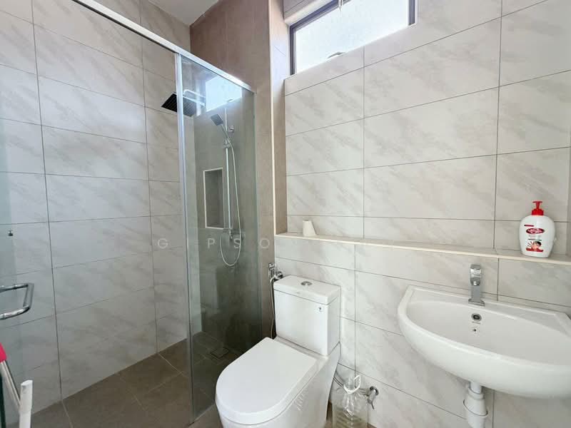 Rumah Berkembar untuk Dijual di Taman Kluang Perdana (Kluang) - Gipson Lay - PropertyGuru.com.my