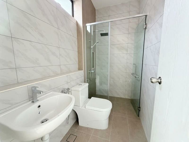 Rumah Berkembar untuk Dijual di Taman Kluang Perdana (Kluang) - Gipson Lay - PropertyGuru.com.my