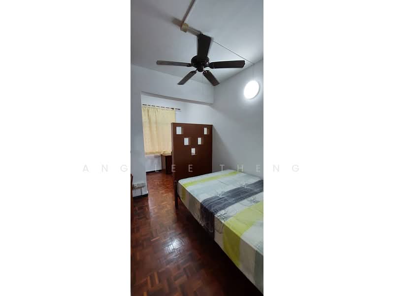 Pangsapuri untuk Dijual di Bukit Dumbar Permai - Ang Lee Theng - Bedroom - PropertyGuru.com.my