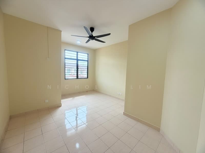 Terraced House for Sale in Bandar Putra Permai (Seri Kembangan) - Nicholas Lim - Interior - PropertyGuru.com.my