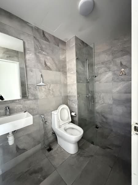 Service Residence for Rent at Equine Residence - Pristine Low - Bathroom - PropertyGuru.com.my
