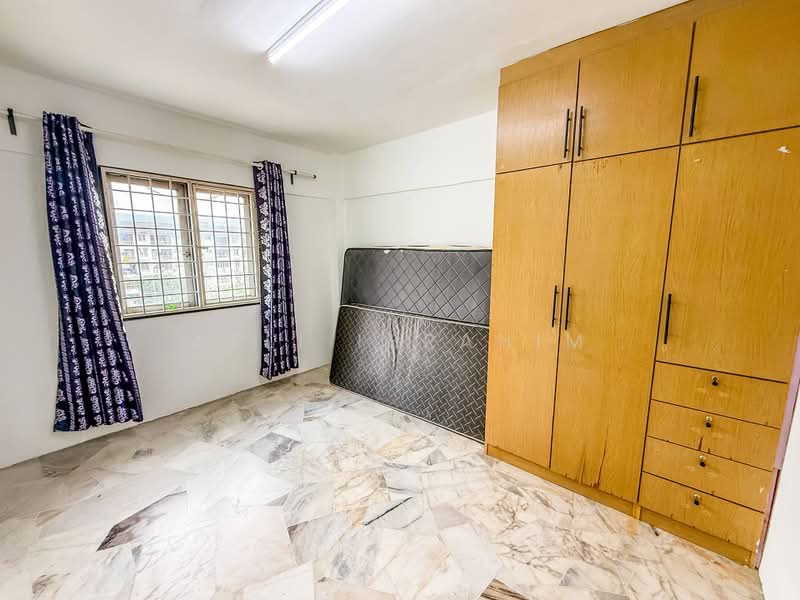 Apartment for Sale at Pandan Lake View - Azli Ibrahim - Bedroom - PropertyGuru.com.my