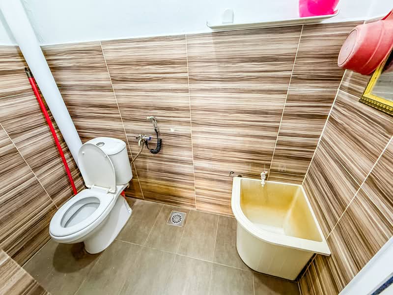 Apartment for Sale at Pandan Lake View - Azli Ibrahim - Bathroom - PropertyGuru.com.my