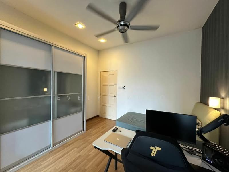 Semi-Detached House for Sale in Anggun (Rawang) - Evelyn Khoo - Bedroom - PropertyGuru.com.my