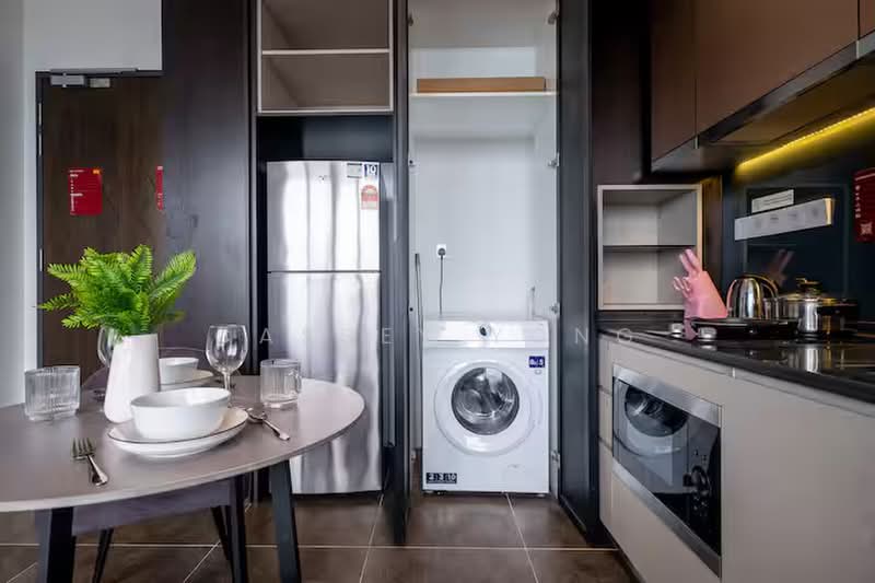 Service Residence for Sale at Scarletz Suites @ KL City Centre - Cassey Yong - Kitchen - PropertyGuru.com.my
