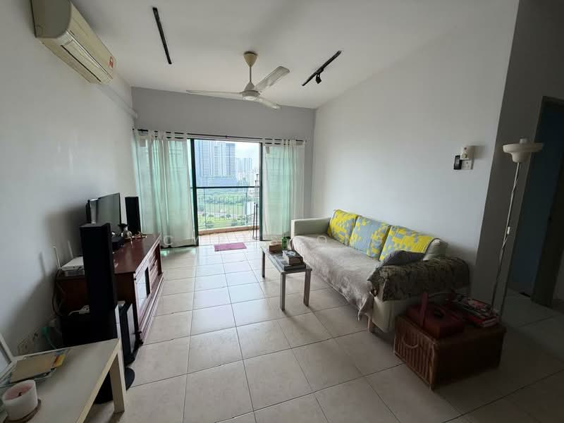 Kondominium untuk Dijual di Changkat View - Cyrus Ong - Living Room - PropertyGuru.com.my
