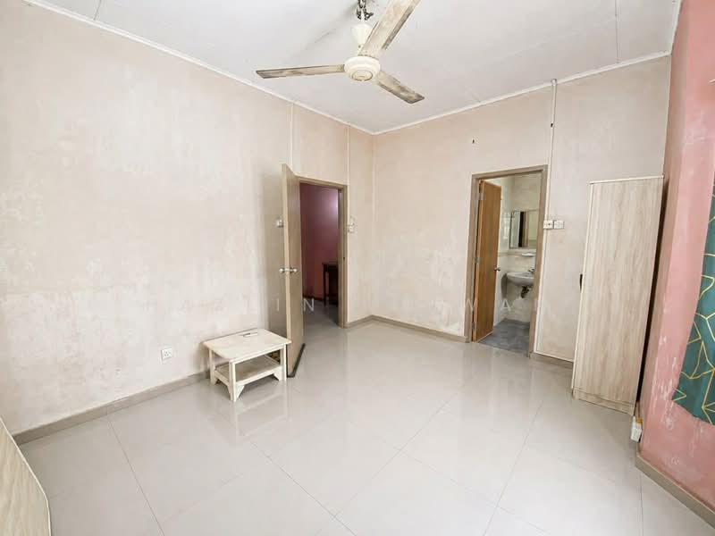 Rumah Teres 2 Tingkat untuk Dijual di Seksyen 13 (Shah Alam) - Hazlin Miswan - Interior - PropertyGuru.com.my