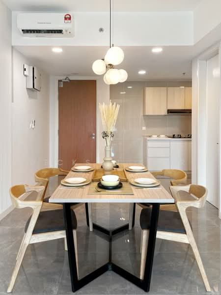 Servis Apartment untuk Disewa di Ooak Serviced Apartments @ Kiara 163 - Deckson Kuar - Dining Room - PropertyGuru.com.my