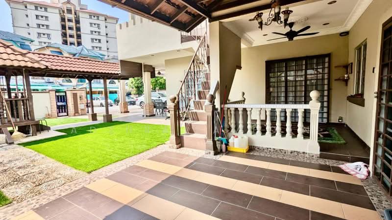 2.5-storey Terraced House for Sale in Seksyen 7 (Shah Alam) - Adzura Zamedin - Exterior - PropertyGuru.com.my