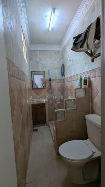 2.5-storey Terraced House for Sale in Seksyen 7 (Shah Alam) - Adzura Zamedin - Bathroom - PropertyGuru.com.my