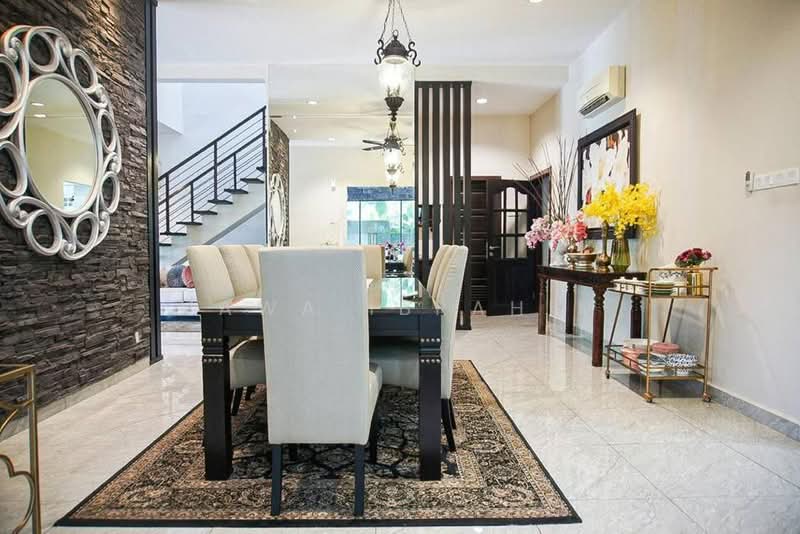 Rumah Banglo untuk Dijual di Kota Kemuning (Shah Alam) - Hawa Ibrahim - Dining Room - PropertyGuru.com.my
