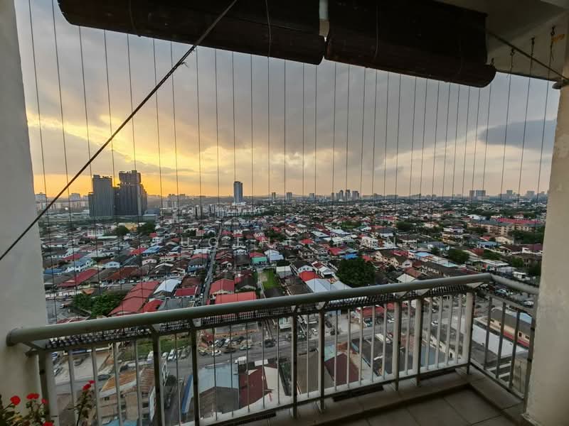 Kondominium untuk Dijual di Park 51 Residency - Eugene Tan - Balcony - PropertyGuru.com.my