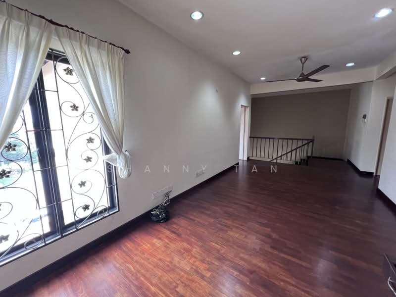 Rumah Berkembar untuk Dijual di Sungai Long (Bandar Sungai Long) - Shanny Tan - Living Room - PropertyGuru.com.my