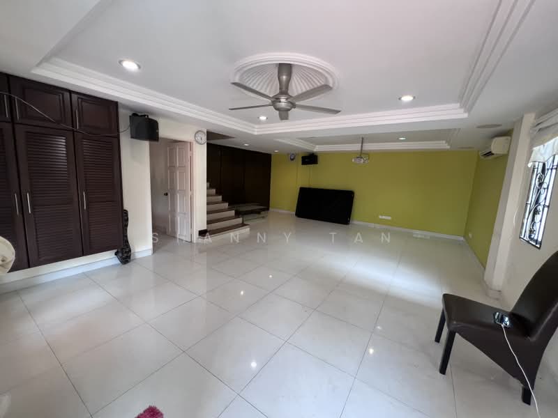 Rumah Berkembar untuk Dijual di Sungai Long (Bandar Sungai Long) - Shanny Tan - Living Room - PropertyGuru.com.my