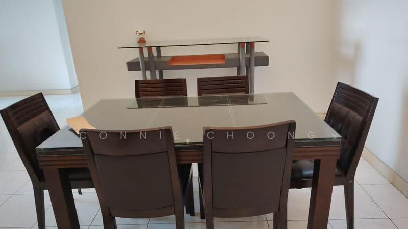 Kondominium untuk Dijual di The Straits View Condominium - Connie Choong - Dining Room - PropertyGuru.com.my