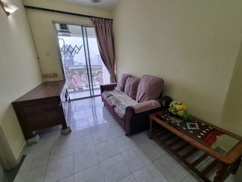 Pangsapuri untuk Disewa di BJ Court Apartment - Jennifer Lee - Living Room - PropertyGuru.com.my