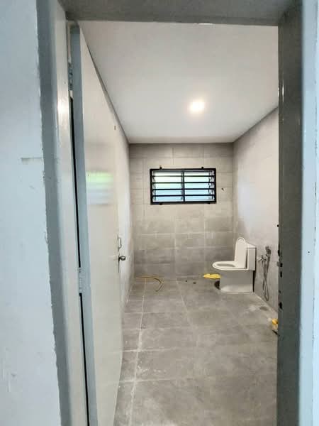 Kedai untuk Disewa di KL City Centre (Kuala Lumpur) - BH Tieh - Bathroom - PropertyGuru.com.my