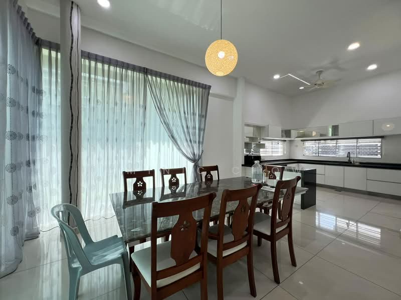 Rumah Banglo untuk Disewa di Taman Desa Tebrau (Tebrau) - Dominic Chow - Kitchen - PropertyGuru.com.my