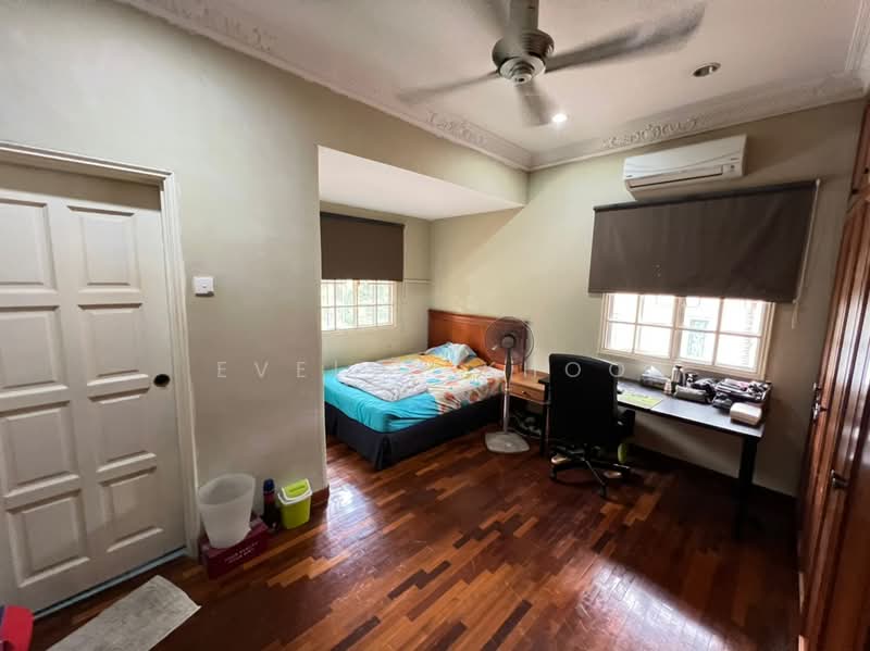 Bungalow for Sale in Taman Desa Country Homes (Rawang) - Evelyn Khoo - Bedroom - PropertyGuru.com.my