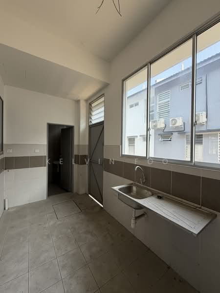2-storey Terraced House for Sale in Kampar (Perak) - Kelvin Foo - Kitchen - PropertyGuru.com.my