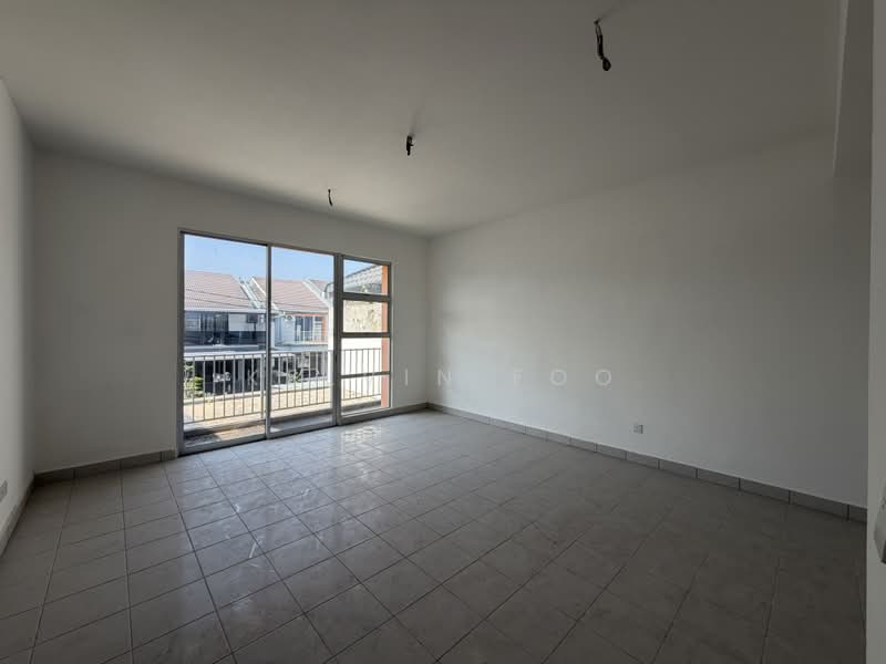 2-storey Terraced House for Sale in Kampar (Perak) - Kelvin Foo - Living Room - PropertyGuru.com.my