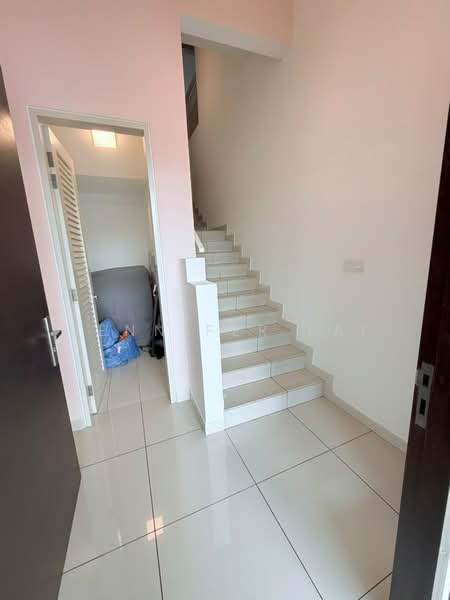 Townhouse for Rent in 16 Sierra (Puchong) - Jennifer Lai - Entrance - PropertyGuru.com.my