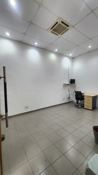 Shop / Office for Rent in Bandar Bukit Tinggi 2 (Klang) - Yuki Chua - Interior - PropertyGuru.com.my