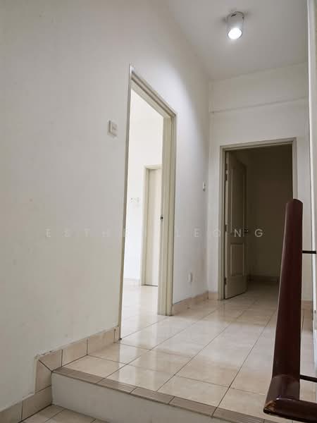Townhouse for Sale in Kota Kemuning (Shah Alam) - Esther Leong - Corridor - PropertyGuru.com.my