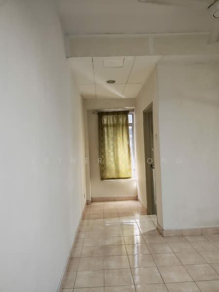 Townhouse for Sale in Kota Kemuning (Shah Alam) - Esther Leong - Corridor - PropertyGuru.com.my