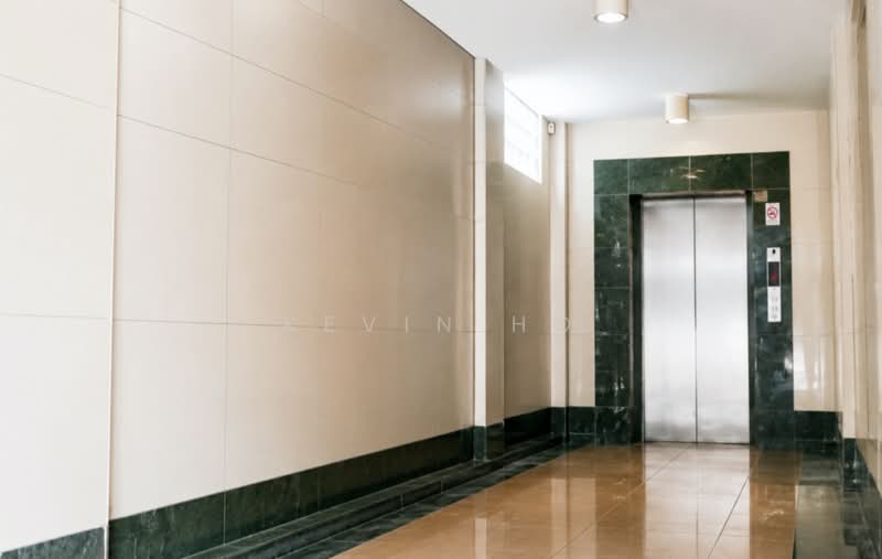 Kedai / Pejabat untuk Disewa di Usj 10 (Subang Jaya) - Kevin Ho - Corridor - PropertyGuru.com.my