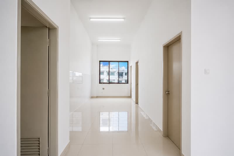 2-storey Terraced House for Sale in Taman Putra Impiana (Puchong) - Jess Seah - Corridor - PropertyGuru.com.my