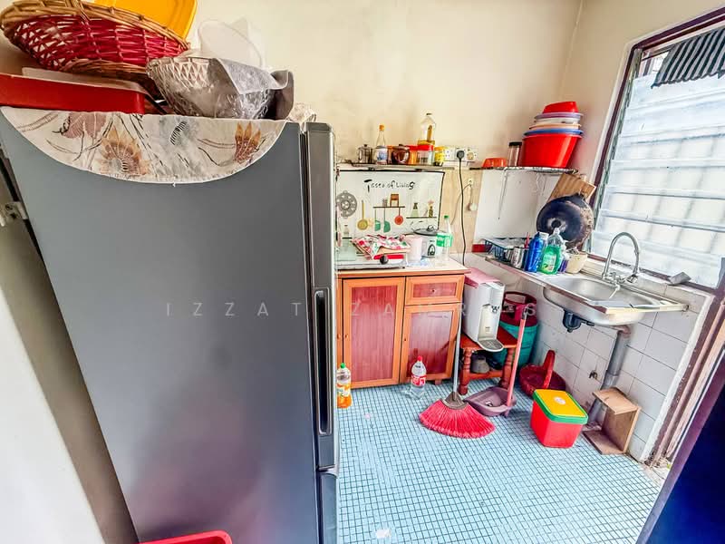 Terraced House for Sale in Taman Cuepacs (Cheras) - Izzat Zamros - PropertyGuru.com.my