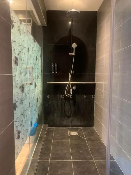 Service Residence for Sale at Expressionz Professional Suites - Jerrick Foo - Bathroom - PropertyGuru.com.my