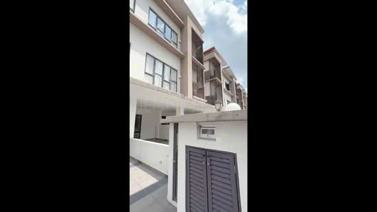 Townhouse for Rent in 16 Sierra (Puchong) - Jennifer Lai - PropertyGuru.com.my