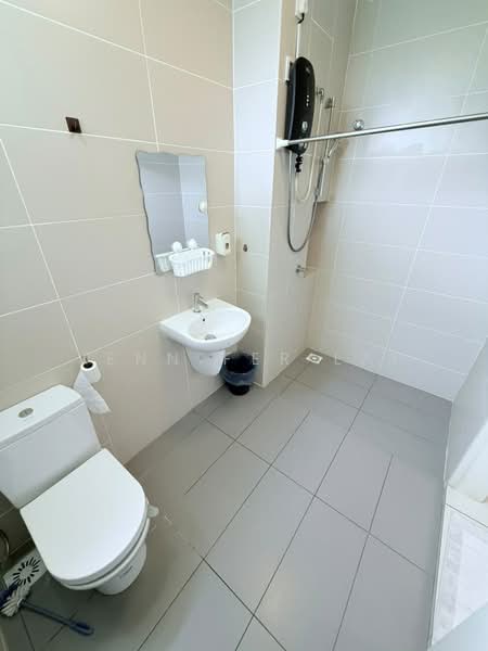 Townhouse for Rent in 16 Sierra (Puchong) - Jennifer Lai - Bathroom - PropertyGuru.com.my