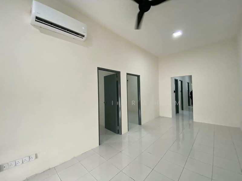 1-storey Terraced House for Sale in Cybersouth (Dengkil) - Hawa Ibrahim - Interior - PropertyGuru.com.my