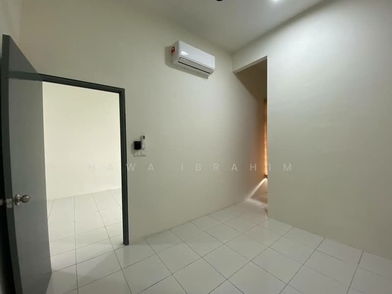 1-storey Terraced House for Sale in Cybersouth (Dengkil) - Hawa Ibrahim - PropertyGuru.com.my