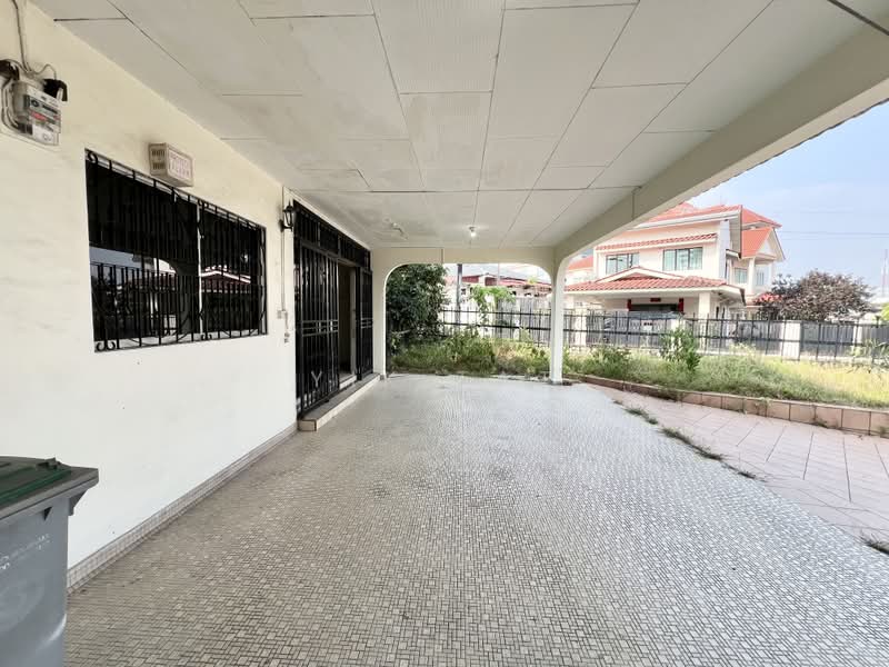 Link Bungalow for Sale in Taman Melodies (Johor Bahru) - Yik Tat - Exterior - PropertyGuru.com.my