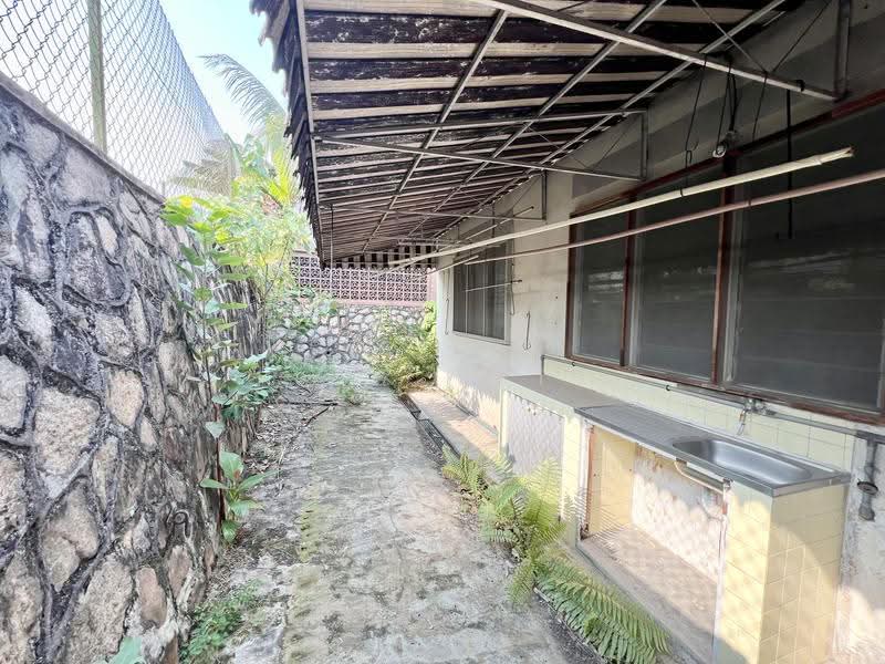 Link Bungalow for Sale in Taman Melodies (Johor Bahru) - Yik Tat - Exterior - PropertyGuru.com.my