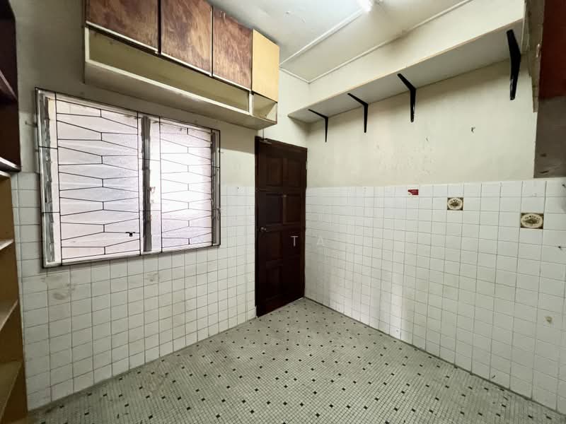 Link Bungalow for Sale in Taman Melodies (Johor Bahru) - Yik Tat - Kitchen - PropertyGuru.com.my