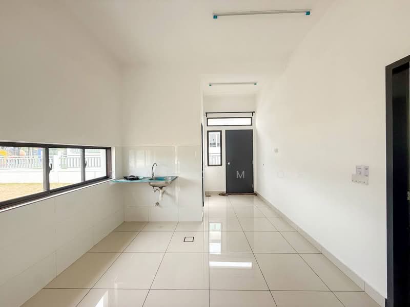 Rumah Teres 2 Tingkat untuk Dijual di Alam Sari (Bangi) - Izzat Zamros - PropertyGuru.com.my
