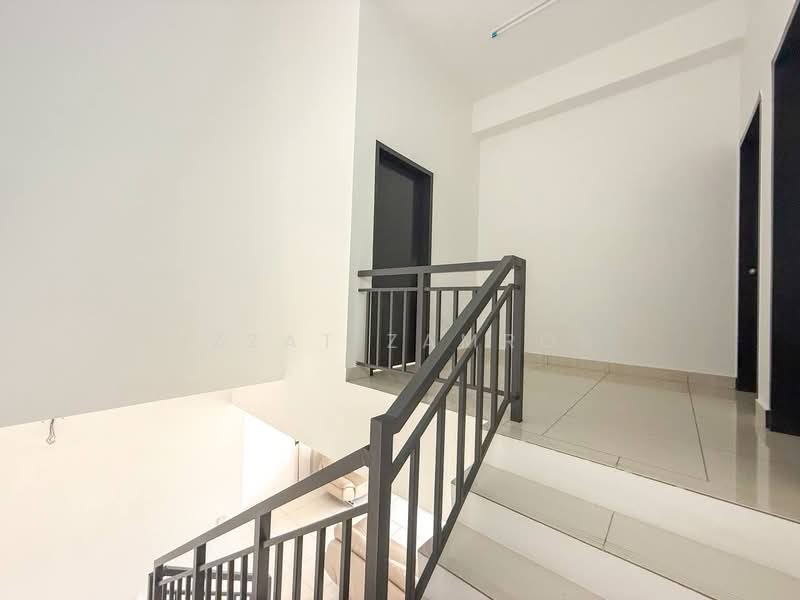 Rumah Teres 2 Tingkat untuk Dijual di Alam Sari (Bangi) - Izzat Zamros - PropertyGuru.com.my