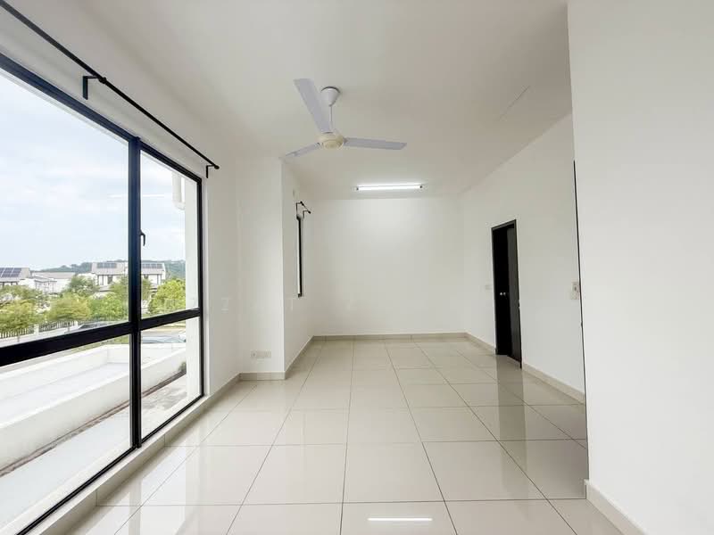 Rumah Teres 2 Tingkat untuk Dijual di Alam Sari (Bangi) - Izzat Zamros - PropertyGuru.com.my