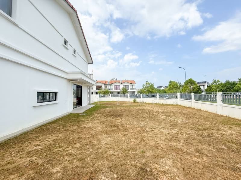 Rumah Teres 2 Tingkat untuk Dijual di Alam Sari (Bangi) - Izzat Zamros - PropertyGuru.com.my