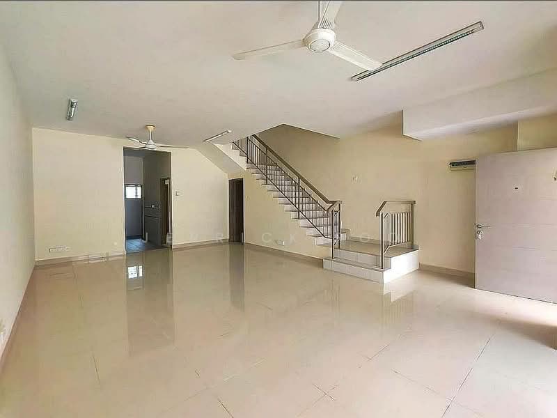 2-storey Terraced House for Rent in Alam Nusantara (Setia Alam) - Jerrick Foo - Living Room - PropertyGuru.com.my