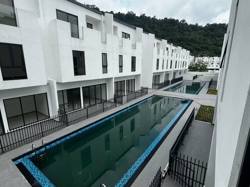 Rumah Teres 4 Tingkat untuk Dijual di Damansara Perdana (Selangor) - Kitty Leung - Exterior - PropertyGuru.com.my