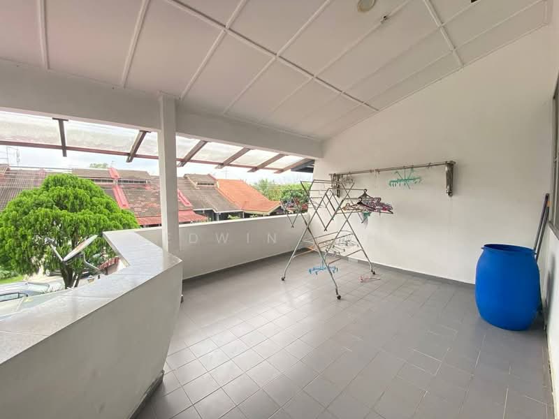 2-storey Terraced House for Sale in Taman Perling (Perling) - Edwin Toh - Balcony - PropertyGuru.com.my