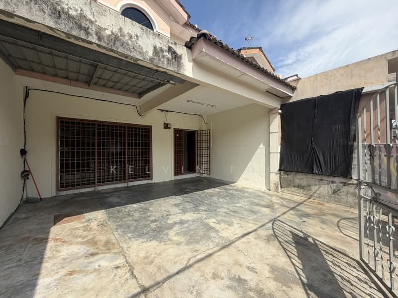 2-storey Terraced House for Sale in Taman Bandar Baru Selatan (Kampar) - Kelvin Foo - Exterior - PropertyGuru.com.my